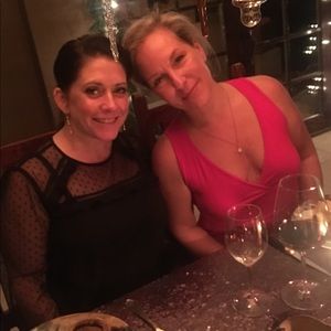 Meet your Posher, Avia